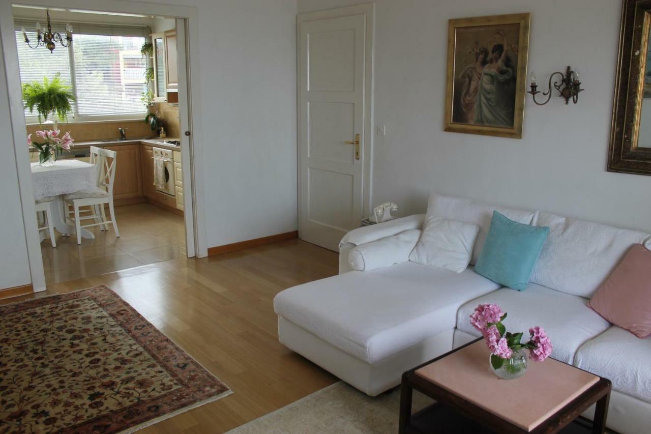 Bianca Beach Apartments Спліт Екстер'єр фото