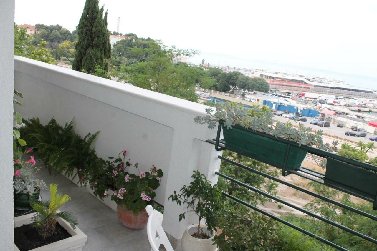 Bianca Beach Apartments Спліт Екстер'єр фото